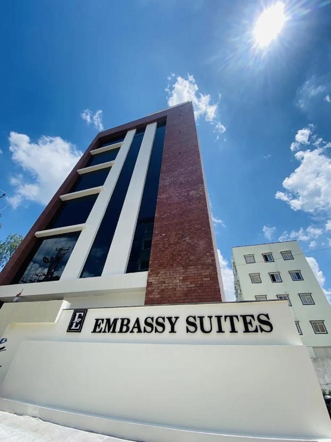 The Embassy Suites Hyderabad Exterior photo